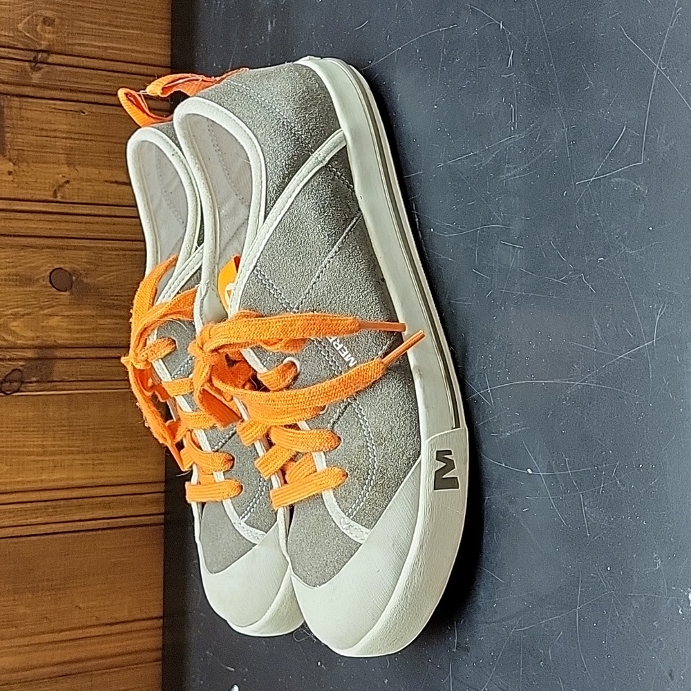 Merrell kids boy size 6 shoe